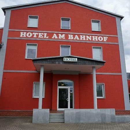 Hotel Am Bahnhof Waren  Extérieur photo